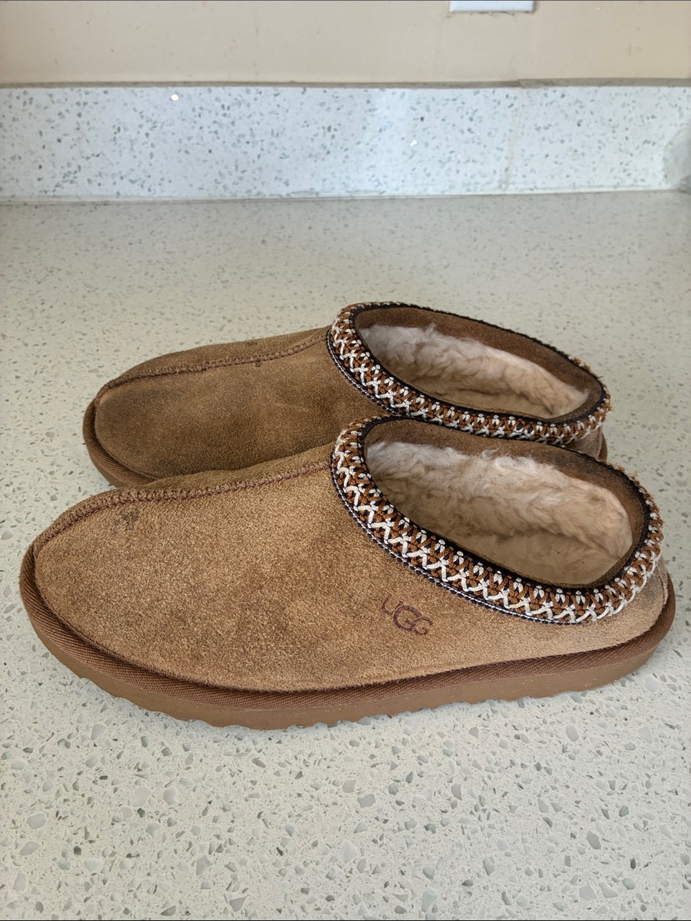 Tasman UGG